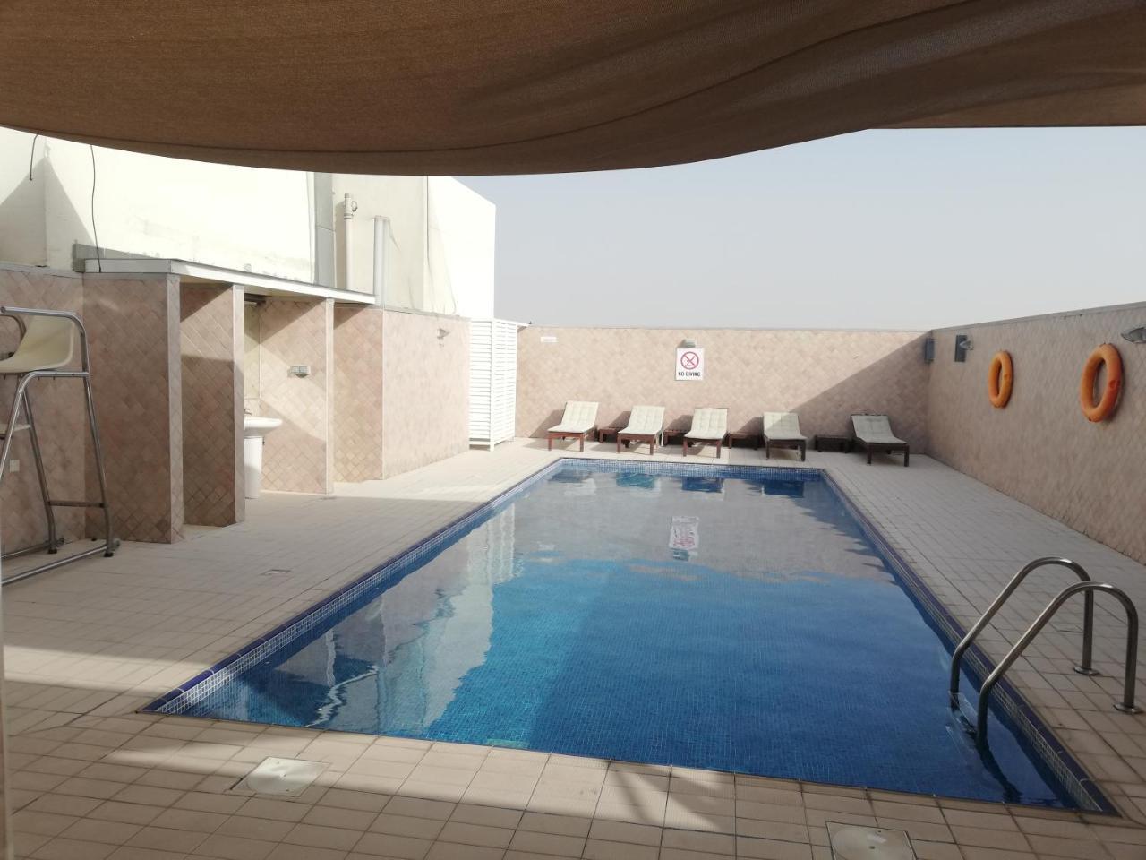 Boulevard City Suites Hotel Apartments Dubái Exterior foto