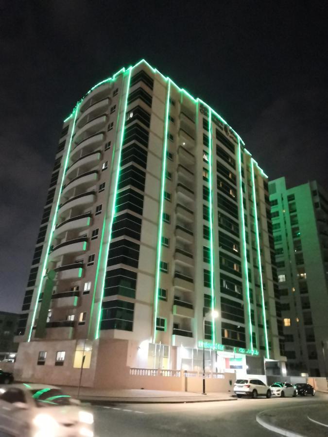 Boulevard City Suites Hotel Apartments Dubái Exterior foto